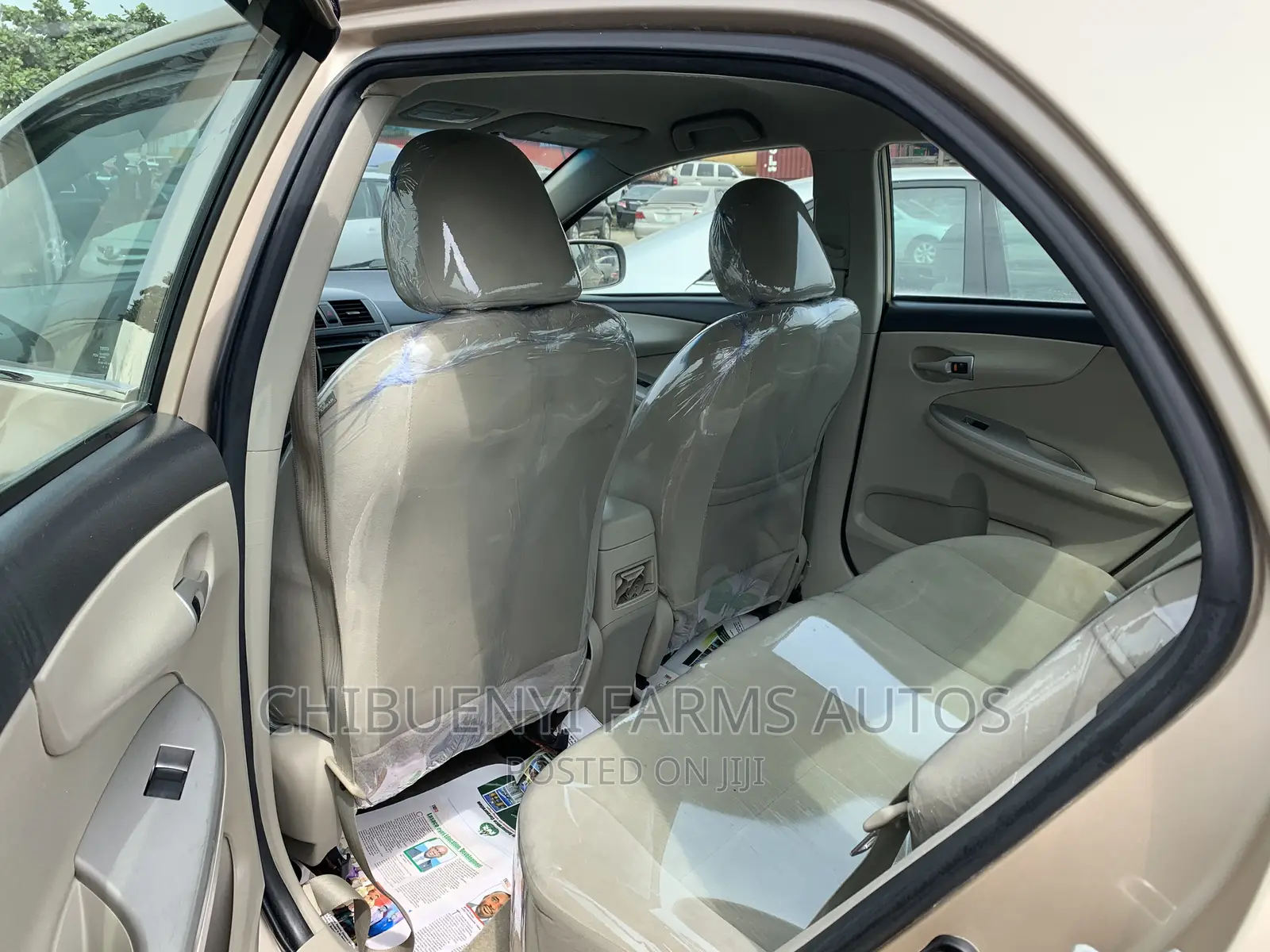 Toyota Corolla 2012 Gold