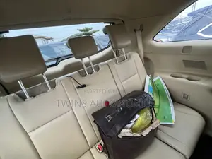 Toyota Highlander XLE 4x4 V6 (3.5L 6cyl 8A) 2018 Brown