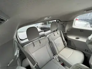 Toyota Highlander Limited 2012 White