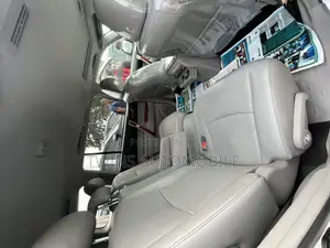 Toyota Highlander Limited 2012 White