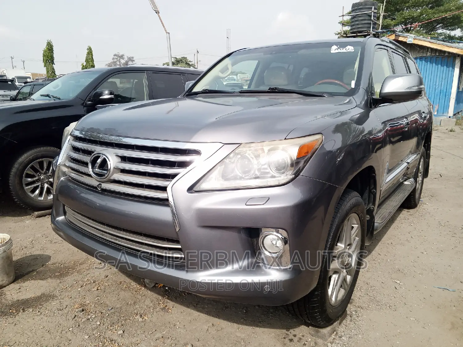 Lexus LX 570 AWD 2014 Gray