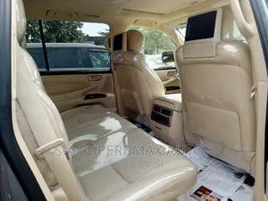 Lexus LX 570 AWD 2014 Gray