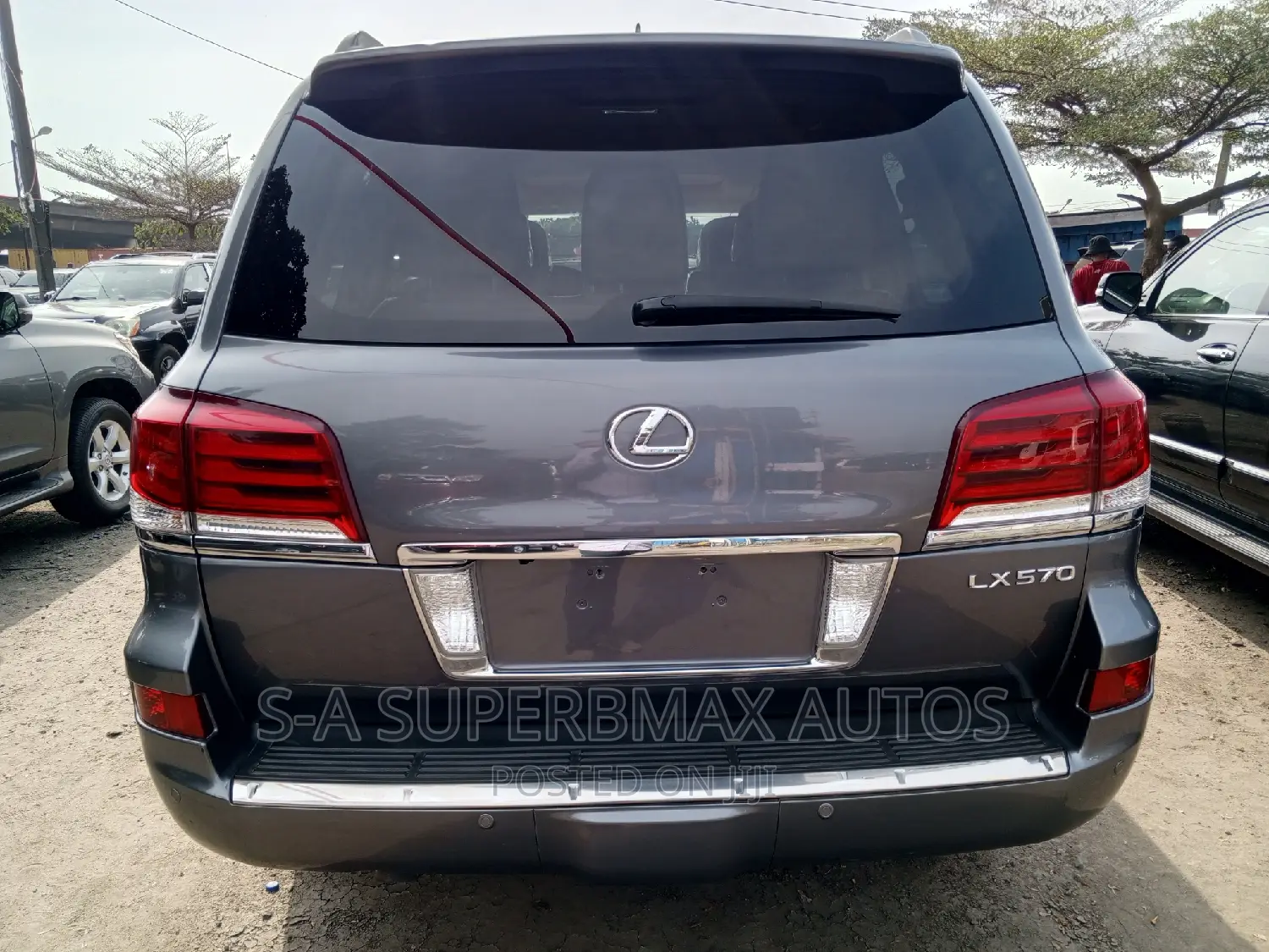 Lexus LX 570 AWD 2014 Gray