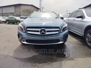 Mercedes-Benz GLA 250 2017 Blue