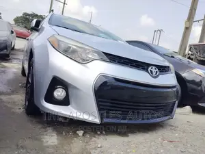 Toyota Corolla 2016 Silver