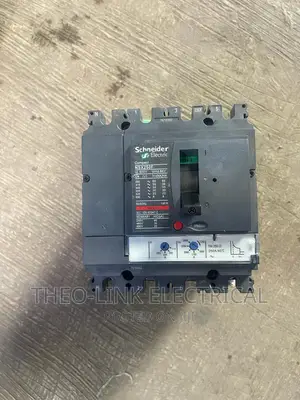 250a 4pole Breaker Schneider