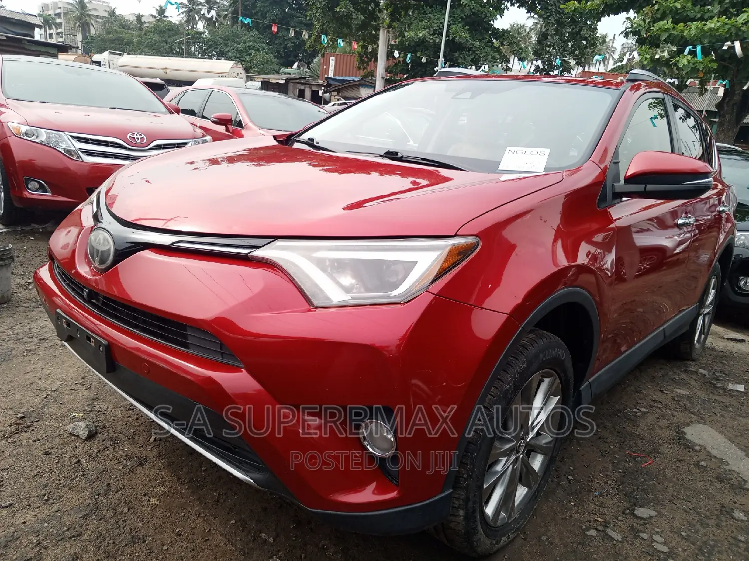Toyota RAV4 2017 Red