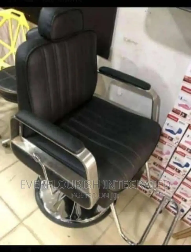 Barbers Salon Adjustable Chair in Ajah Salon & Beauty Equipment