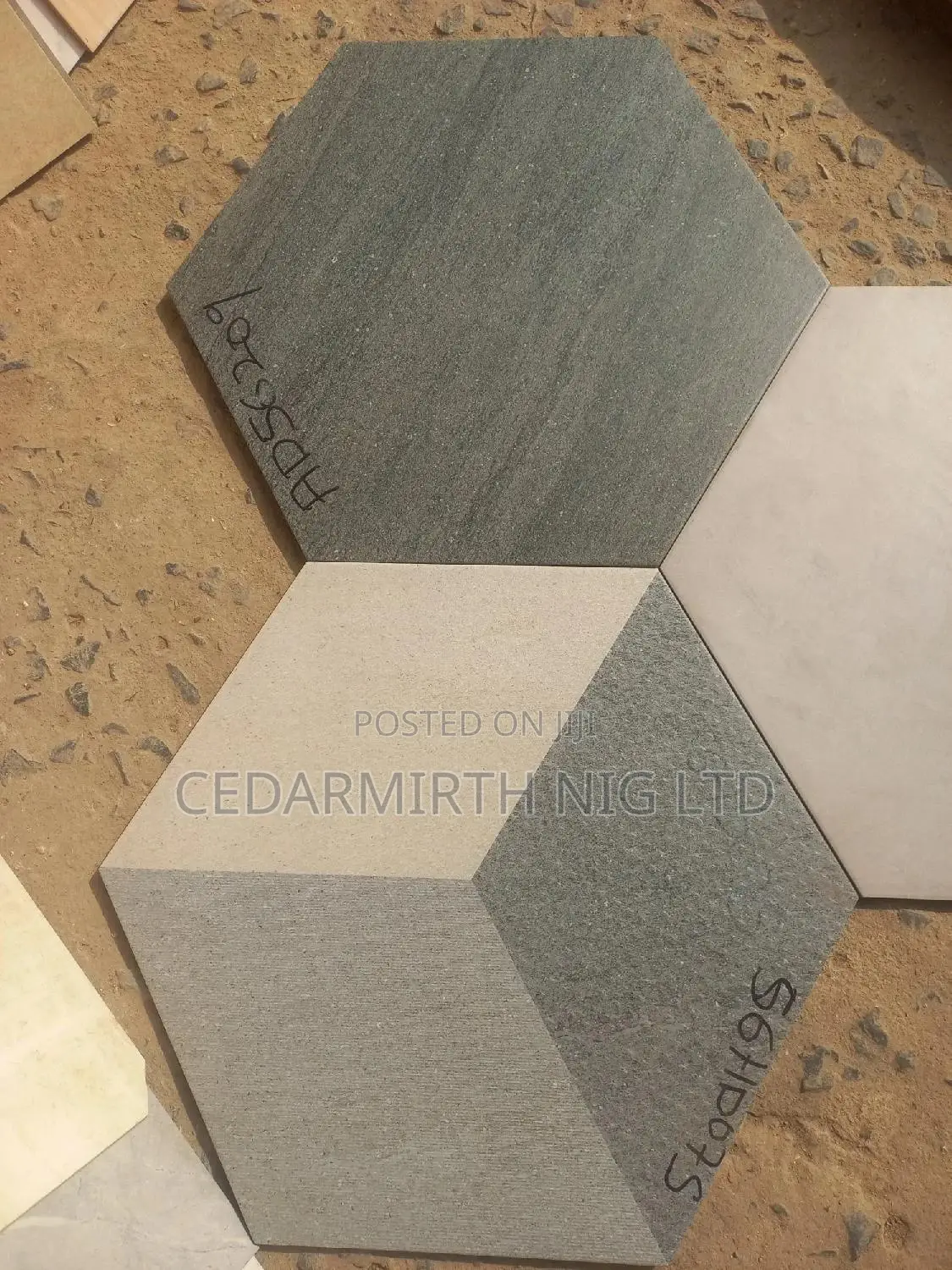 Compound Floor Tile in Gexagon