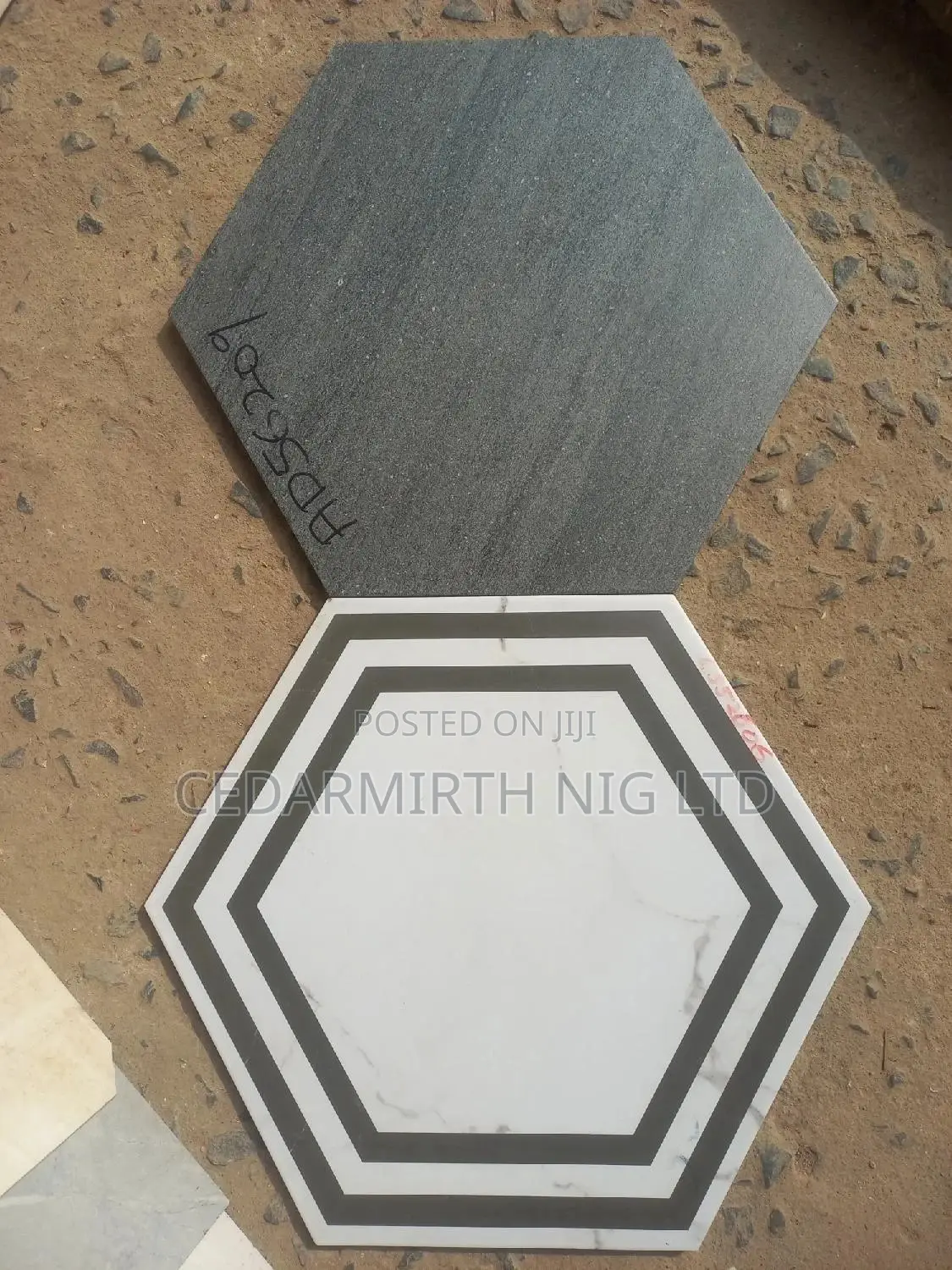 Compound Floor Tile in Gexagon