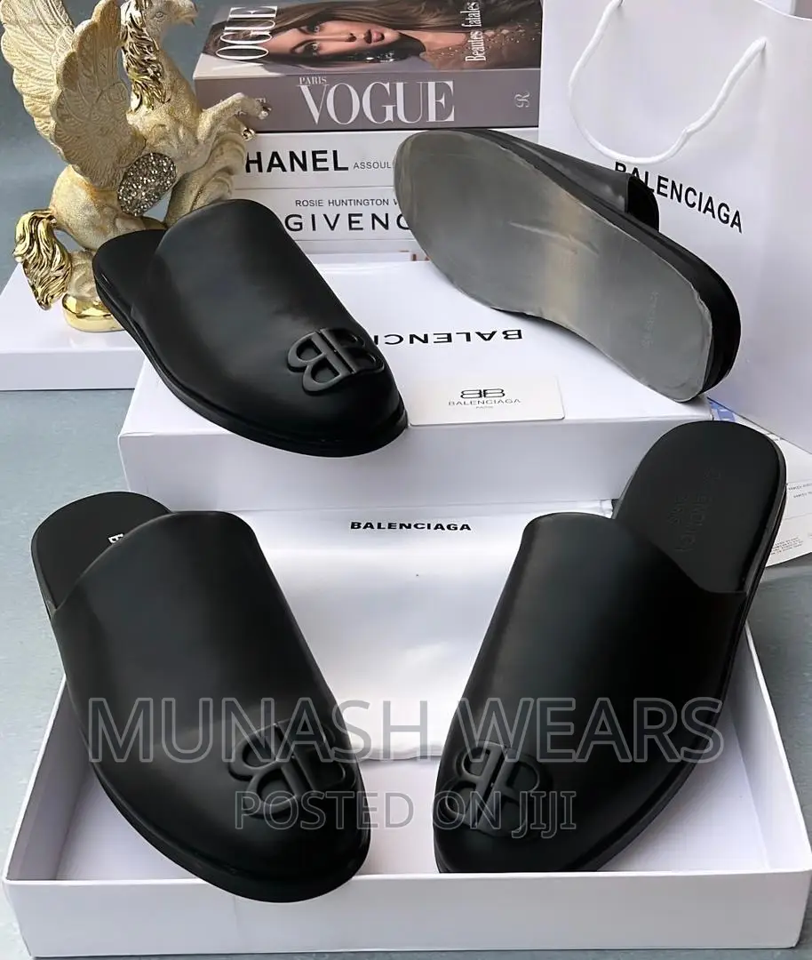 BALENCIAGA Leather Half Shoe