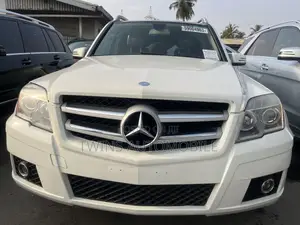 Mercedes-Benz GLK-Class 350 4MATIC 2011 White