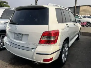 Mercedes-Benz GLK-Class 350 4MATIC 2011 White