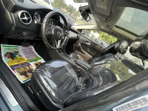 Mercedes-Benz GLA 250 2016 Blue