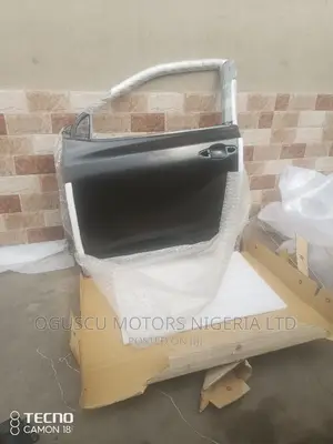Left Side Front Door Highlander 2015-2018 Model