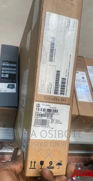 New Laptop HP 17-3000 8GB Intel Core I7 HDD 1T
