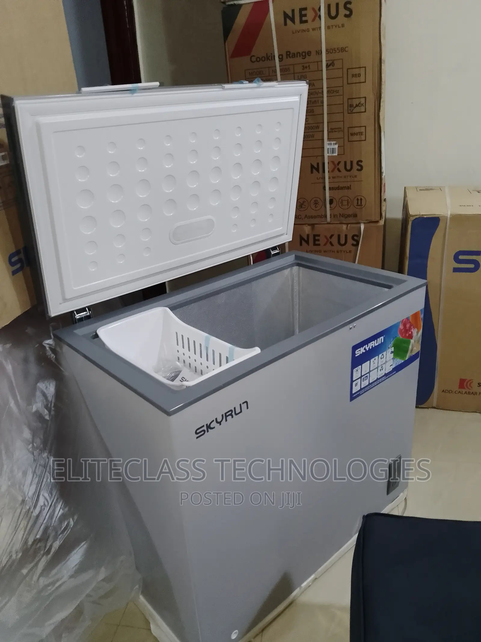 Spacious Skyrun 200 Litres Chest Freezer (BD-200A)