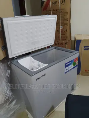 Spacious Skyrun 200 Litres Chest Freezer (BD-200A)
