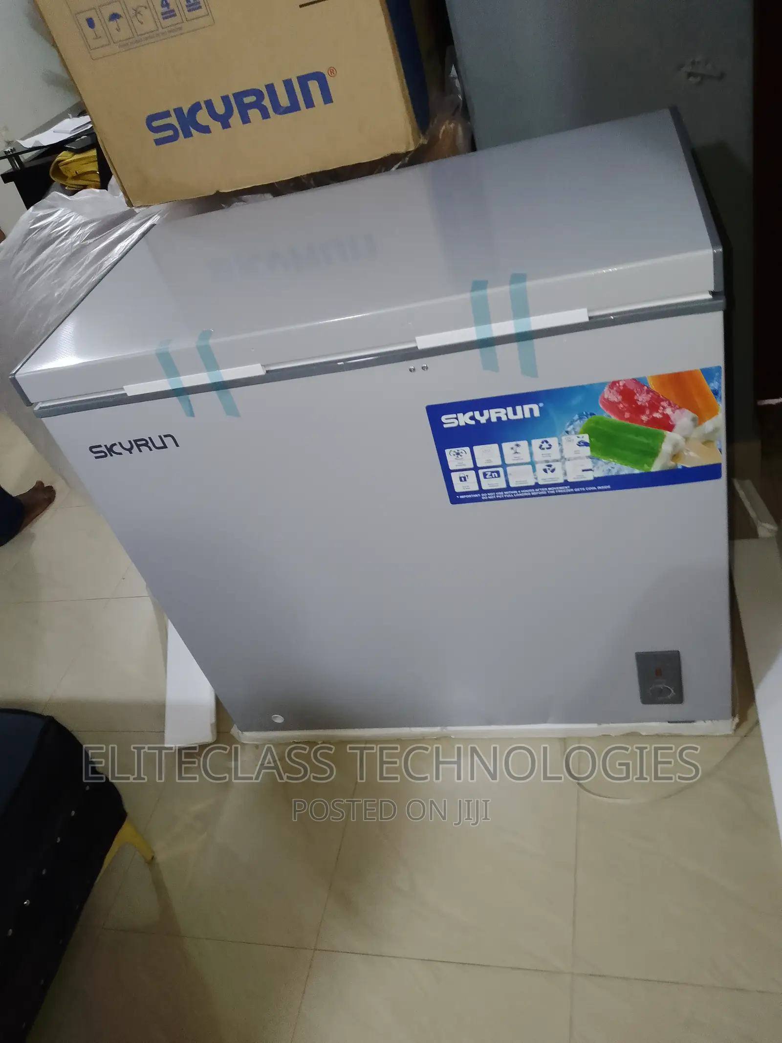 Skyrun 200 Litres Chest Freezer (BD-200A) - Grey