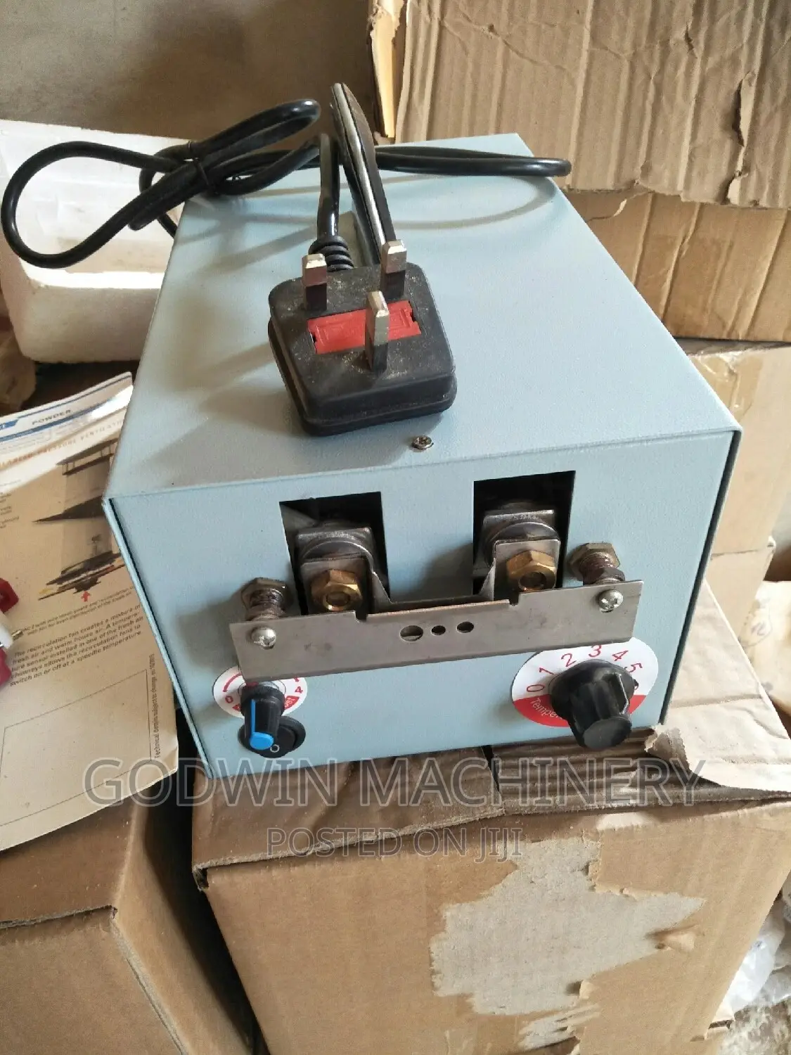 Beak Cutting Machine for Birds