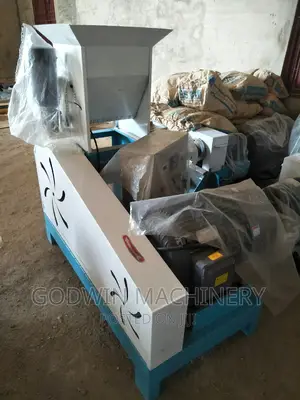 Milling Machine for Floating Fish Feed