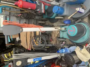 Industrial Vaccum Scrubbing for Rugg and Tiles