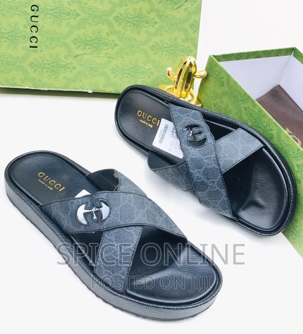 Tm: Gucci Slippers