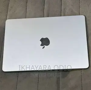 Laptop Apple MacBook Pro 2023 M2 16GB Apple M2 SSD 512GB