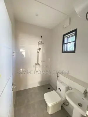 2bdrm Block of Flats in Kado Main. for rent