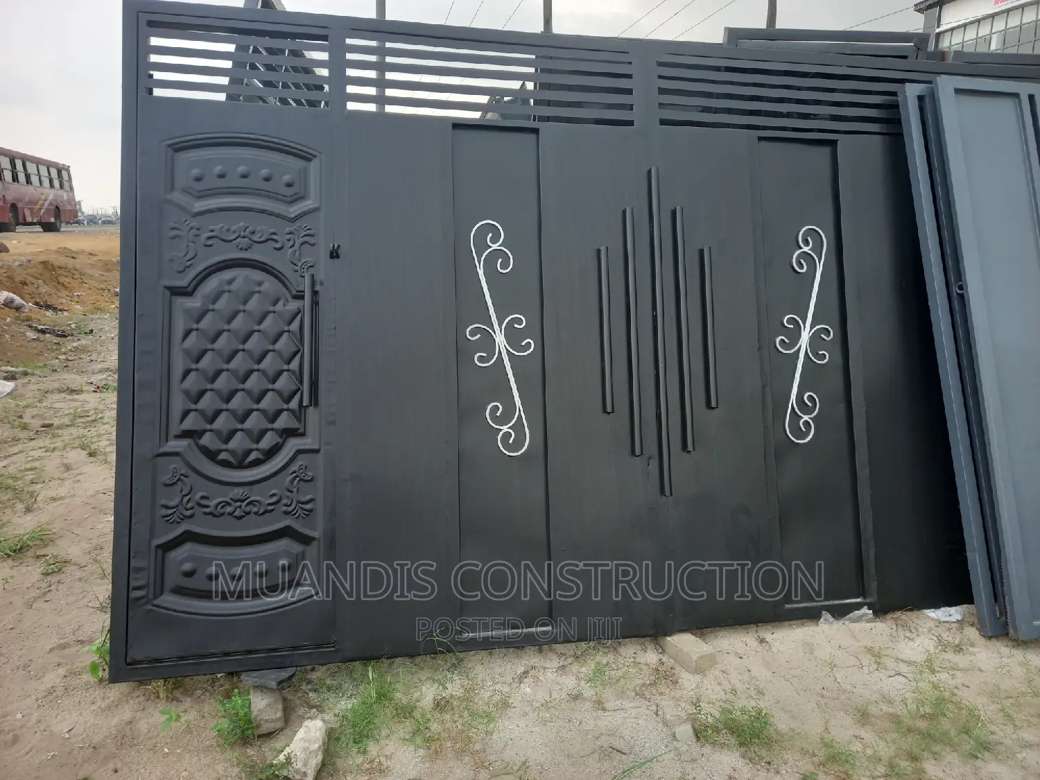 Black Design Gates