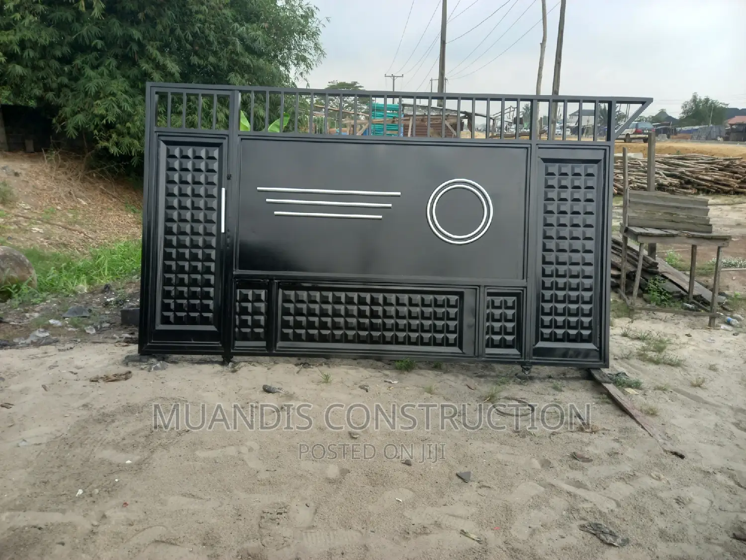 Corona Design Gates