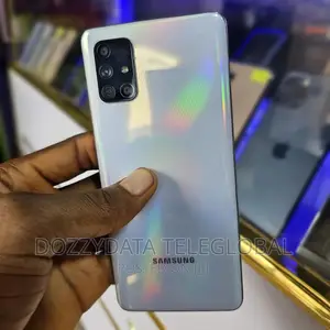 Photo - Samsung Galaxy A71 128 GB White