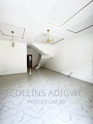 4bdrm Duplex in Vgc for sale