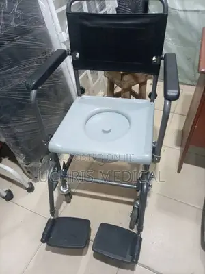 New Zealand Pushing Commode