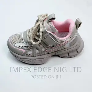 Photo - Children's Sneakers , Girl's Canvas Shoes