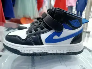 Photo - Children's Sneakers , Boy's Canvas Shoes