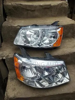 Head Light Pontiac Torrent 2010