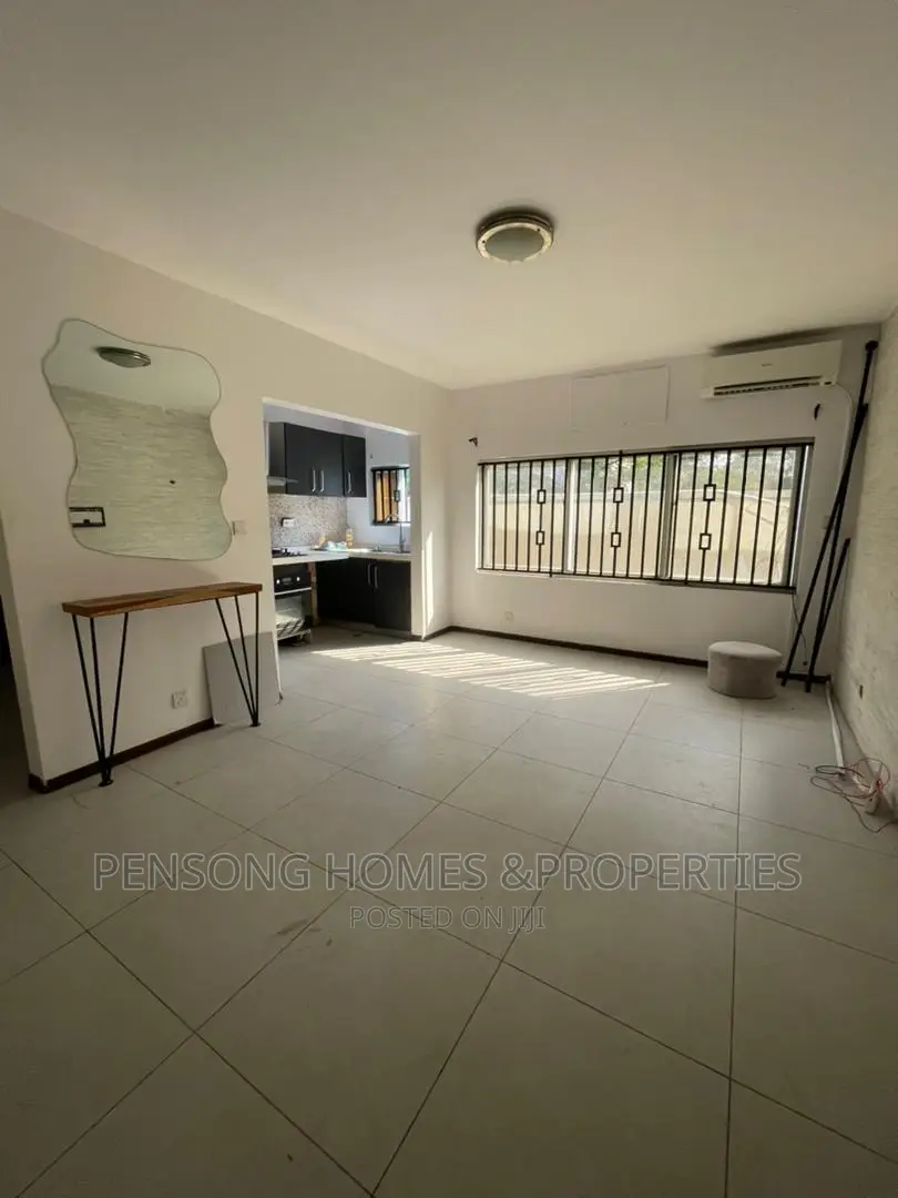 1bdrm Apartment in Osapa London, Lekki Expressway for sale