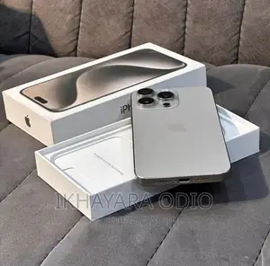 Apple iPhone 15 Pro Max 256 GB Silver