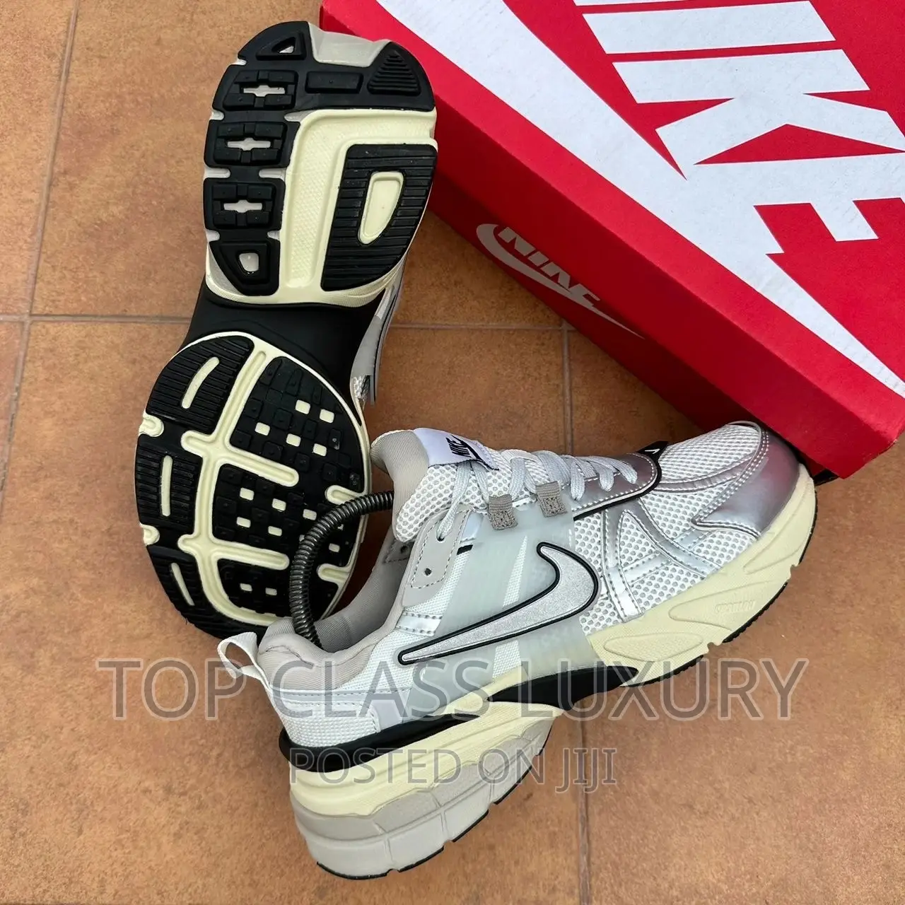 *Nike V2K Run Runtek White Metallic Silver*