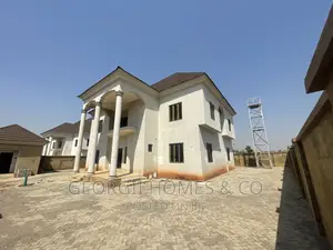 5bdrm Duplex in Wumba for sale