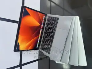 Laptop Apple MacBook Pro 2019 16GB Intel Core I7 SSD 512GB