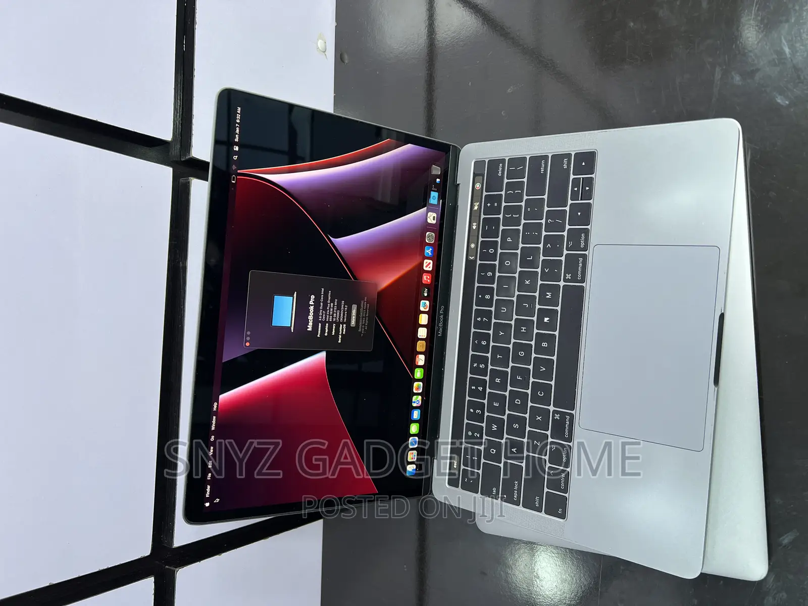 Laptop Apple MacBook Pro 2017 16GB Intel Core I7 SSD 500GB