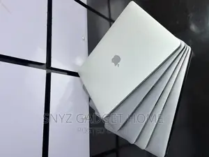 Laptop Apple MacBook Pro 2018 16GB Intel Core I5 SSD 500GB