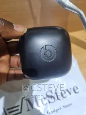 Powerbeats Pro Replacement Charging Case