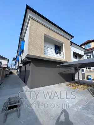 Mini Flat in Idado for rent