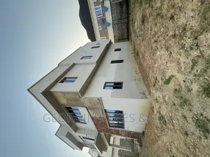5bdrm Duplex in Lugbe District for sale
