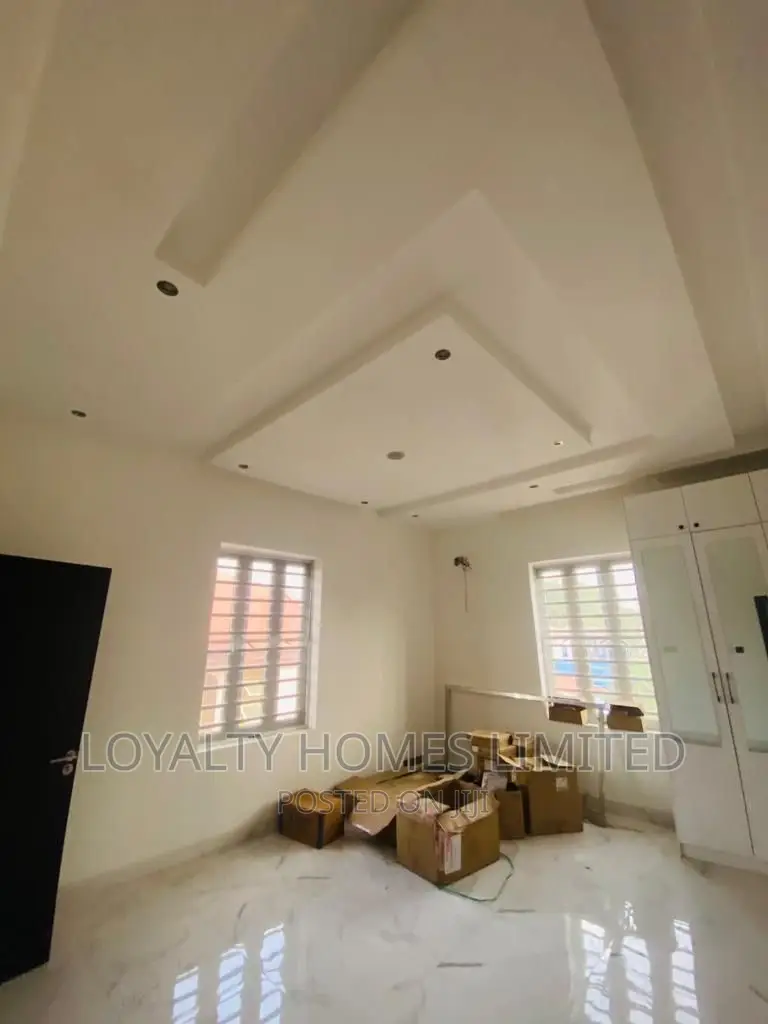 Furnished 5bdrm Duplex in Ikeja for rent