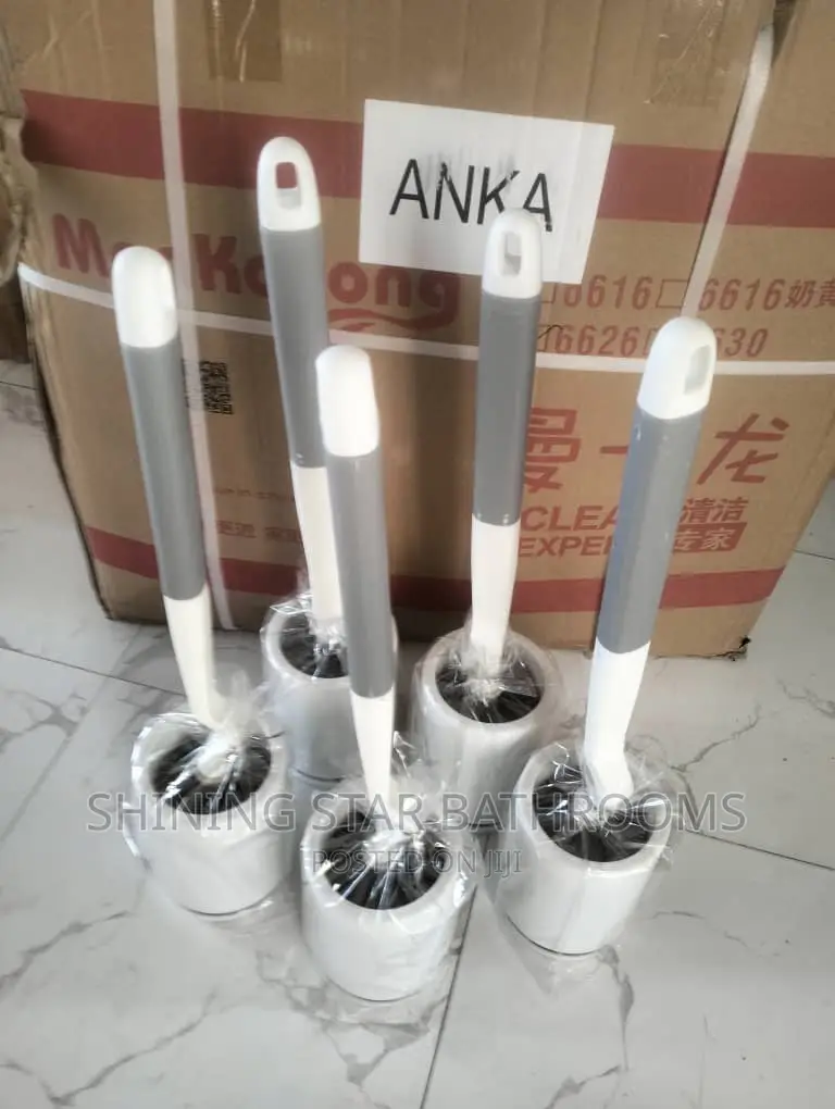 Plastic Toilet Brushes