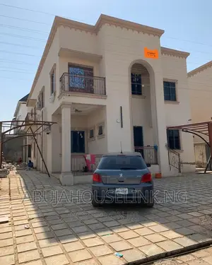 6bdrm Duplex in Wuye Abuja for sale